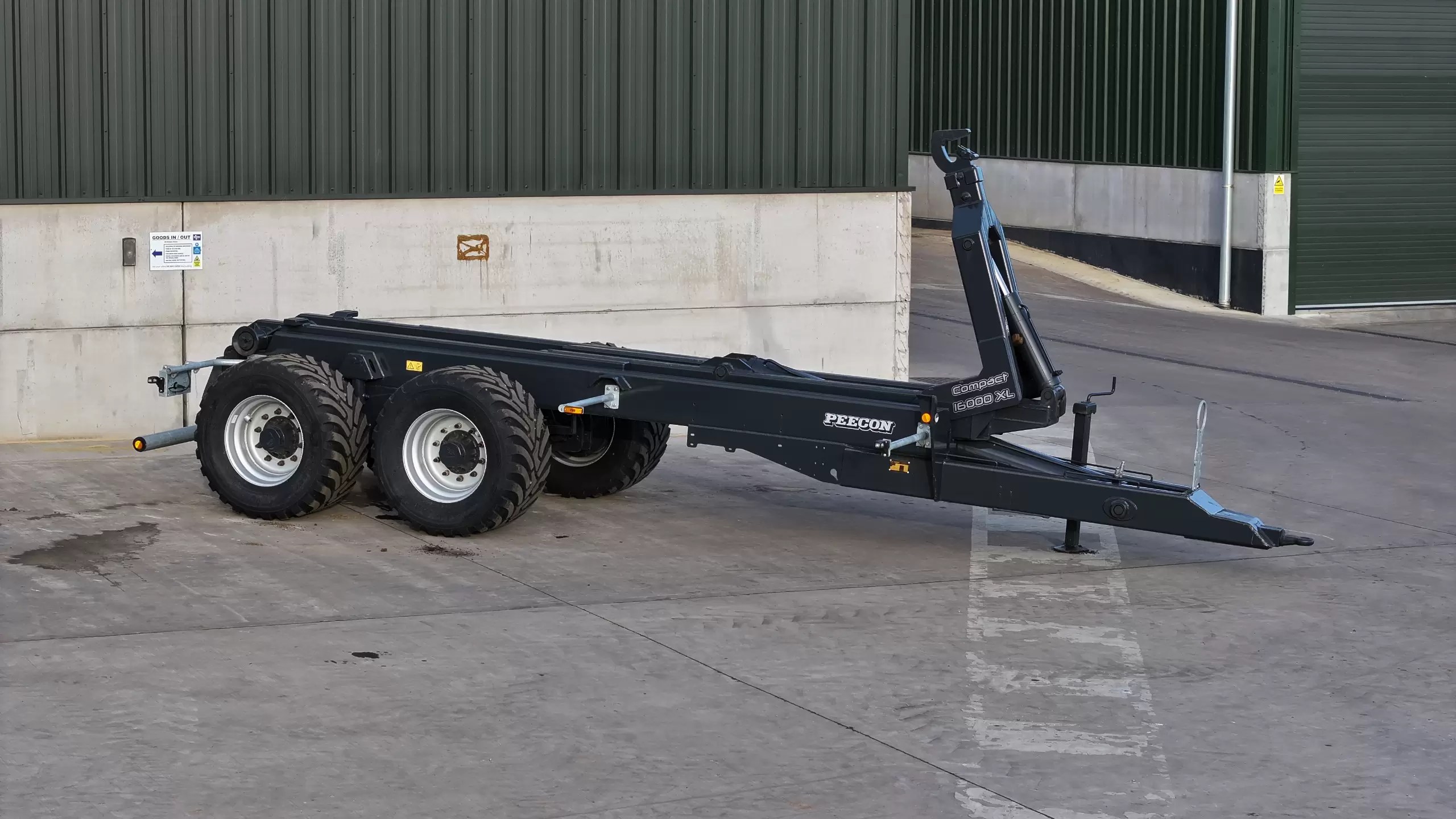 PEECON PE HOOK LIFT TRAILER